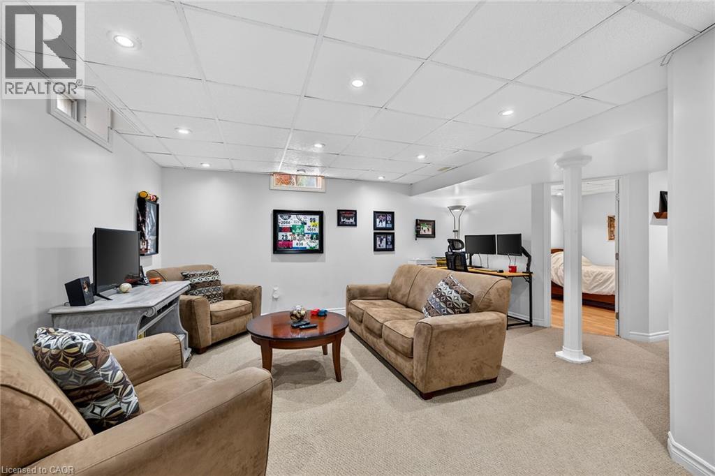 54 Vinifera Drive — photo 30