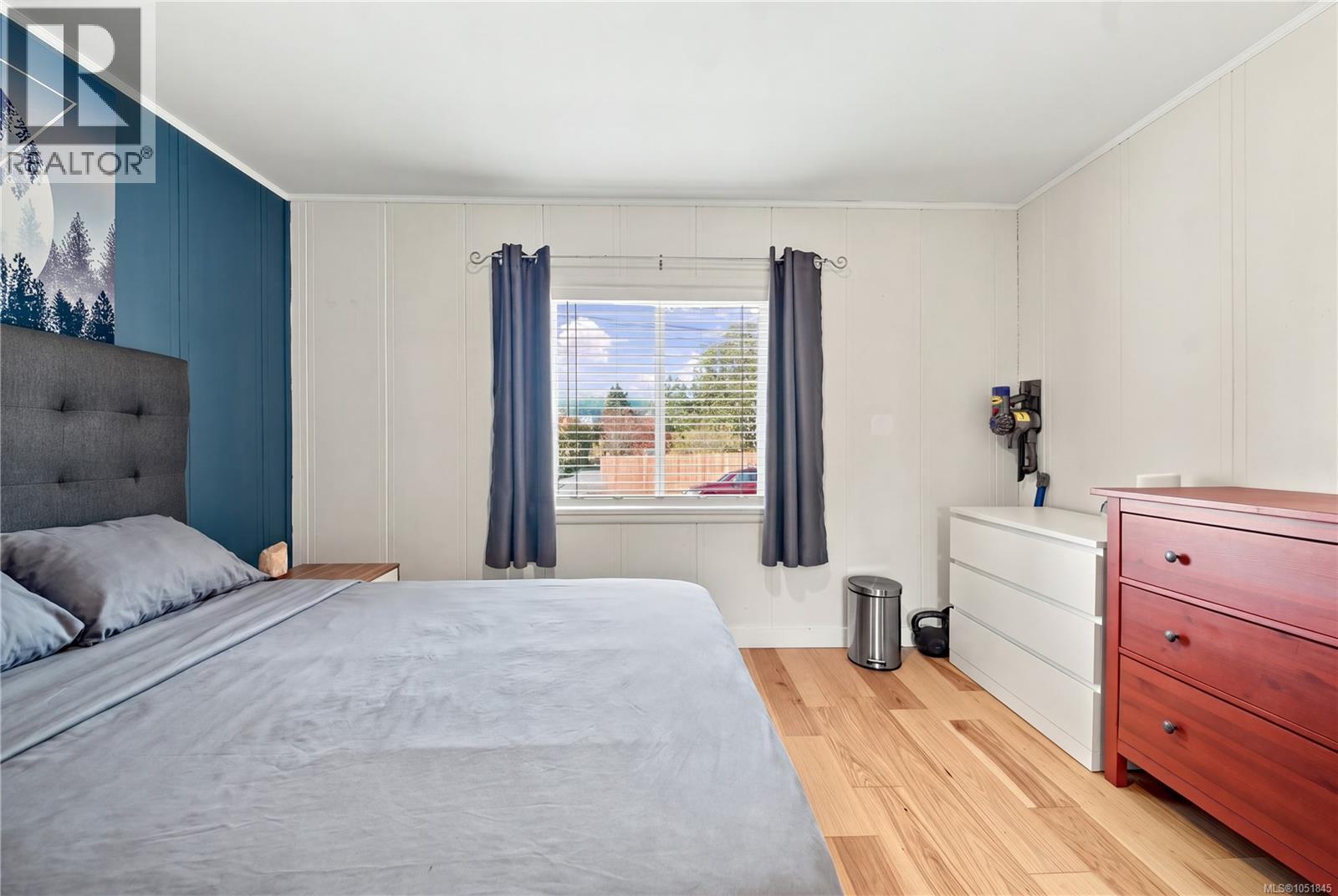 390 Georgia Ave - 24