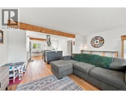 390 Georgia Ave, Nanaimo, BC V9R3V8 Photo 12
