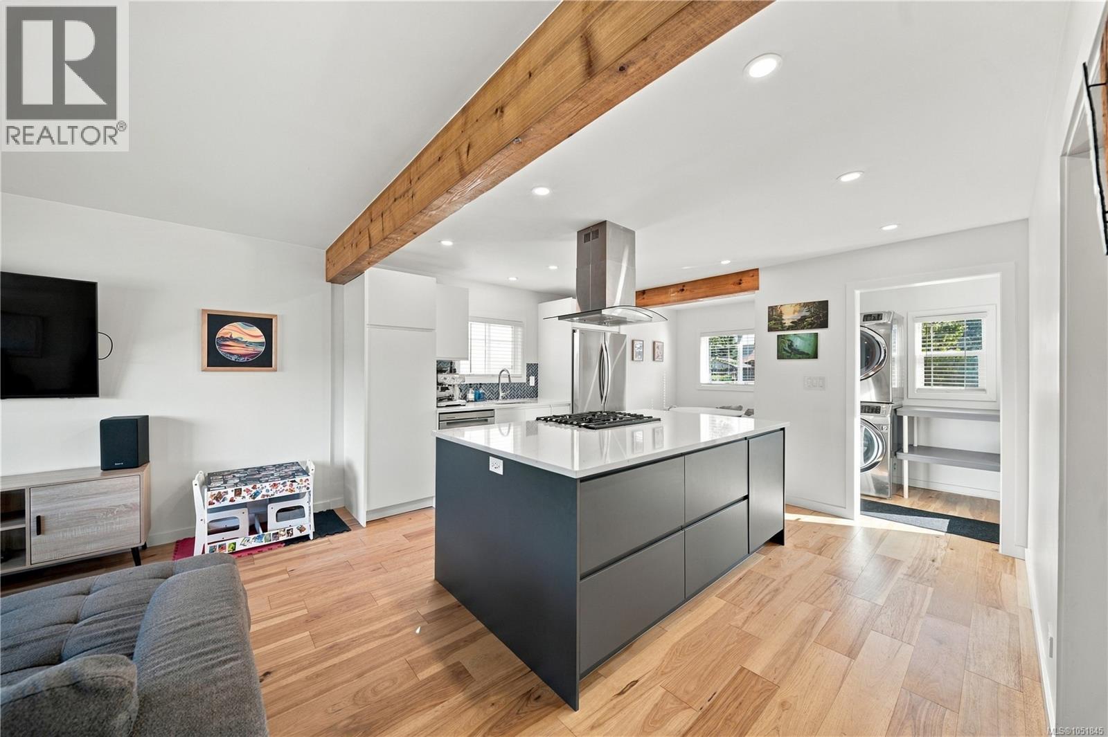 390 Georgia Ave - 21