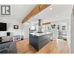 390 Georgia Ave, Nanaimo, BC V9R3V8 Photo 21