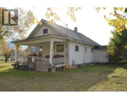 4570 Covert Road, Grand Forks, BC V0H1H5 Photo 8
