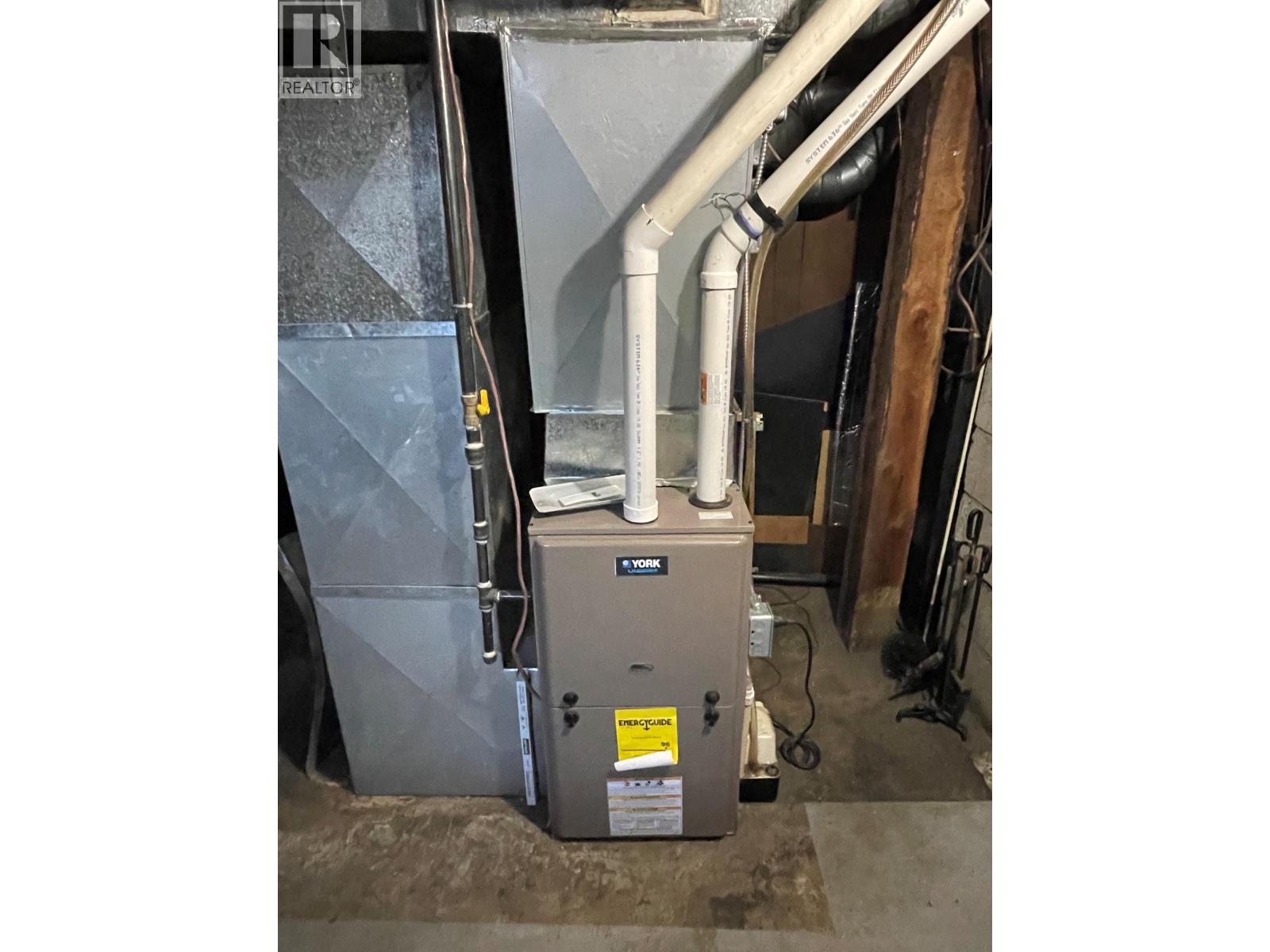 4570 Covert Road - 48