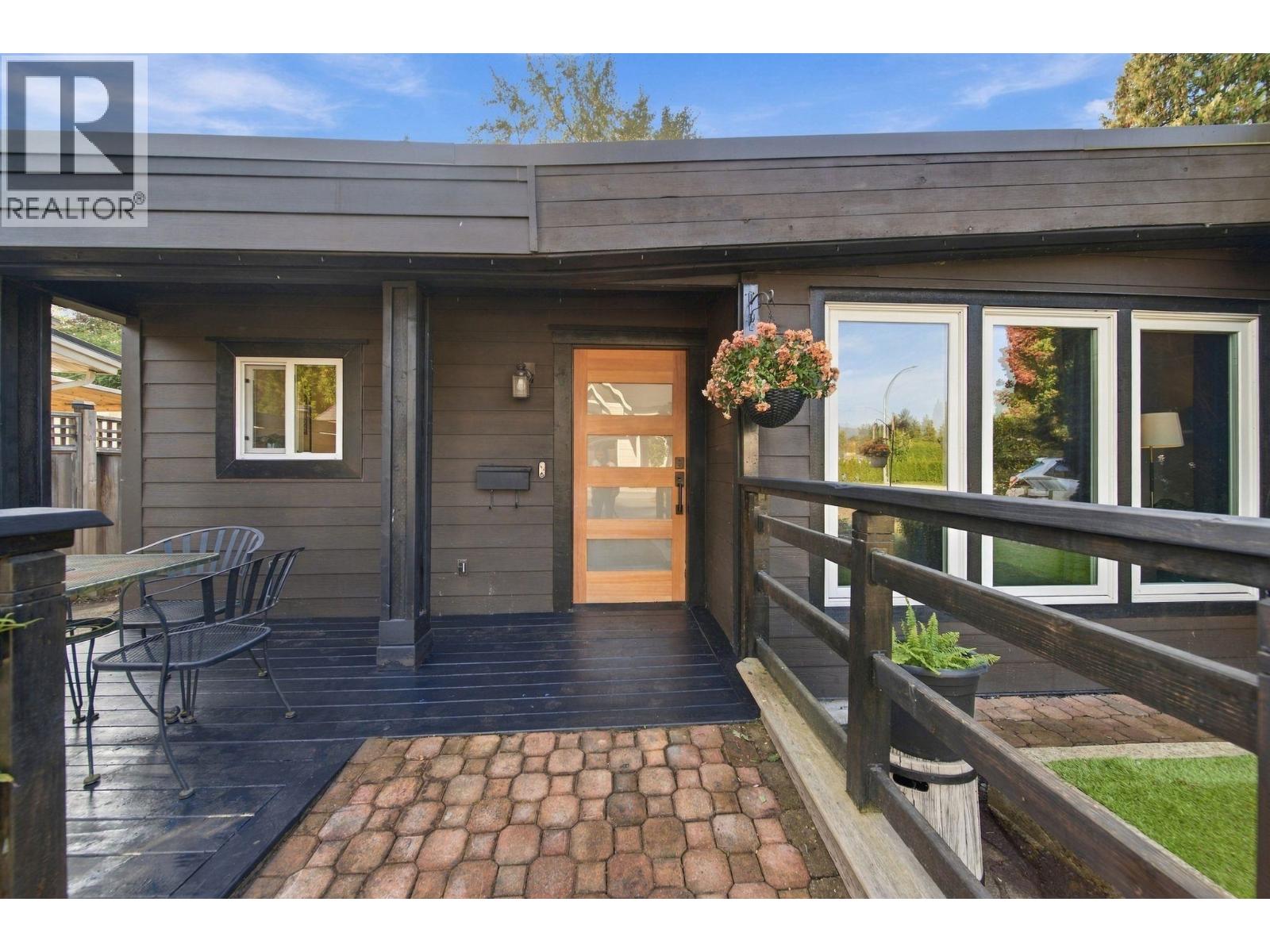 1432 BARBERRY DRIVE