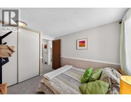 130 Woodmont Terrace Sw, Calgary, AB T2W4Z4 Photo 25