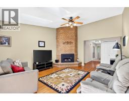 21424 River Road, Maple Ridge, BC V2X2B3 Photo 17