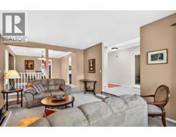 21424 River Road, Maple Ridge, BC V2X2B3 Photo 6