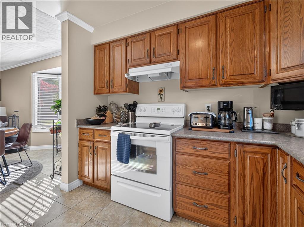 133 Leaside Drive — photo 16