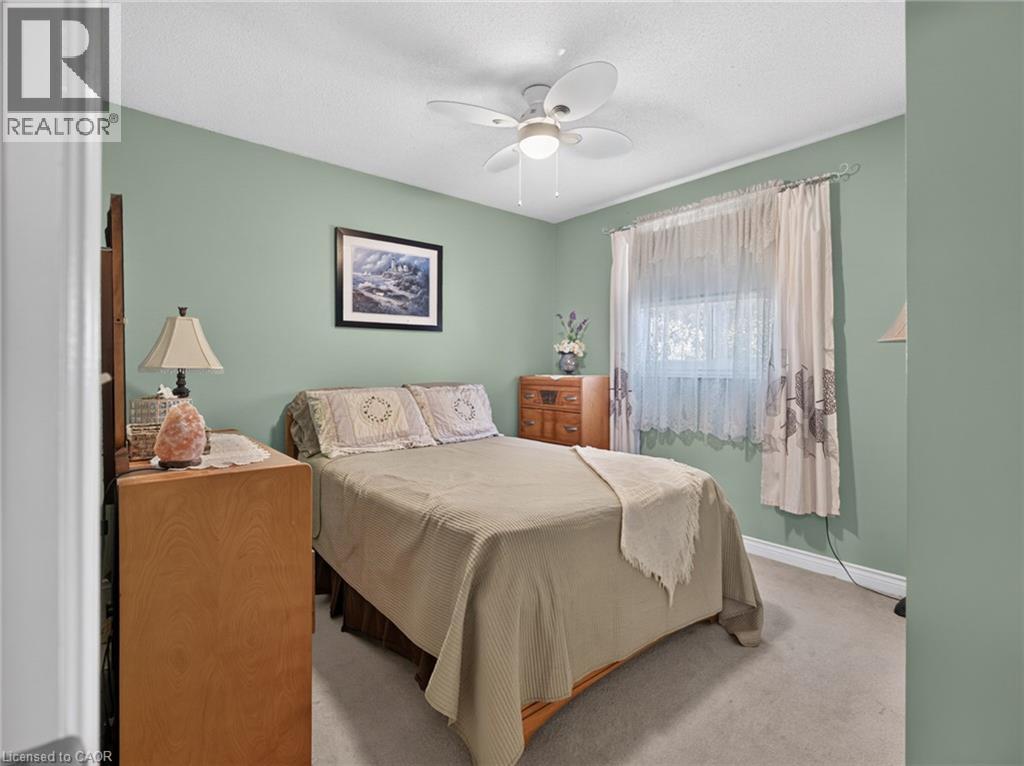 133 Leaside Drive — photo 23