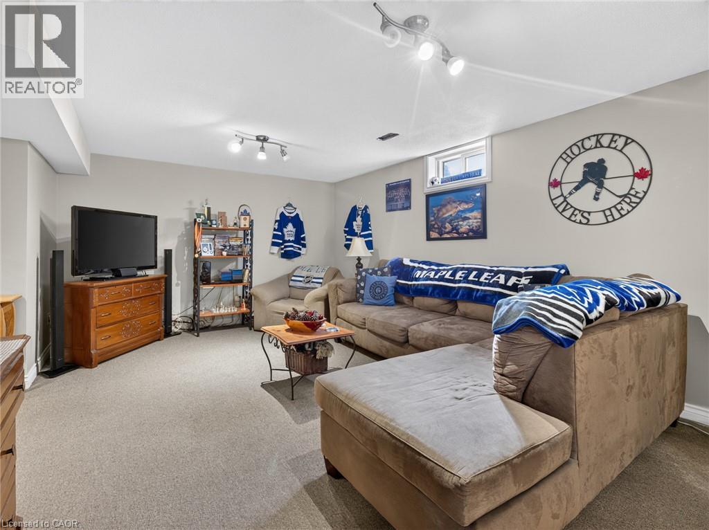133 Leaside Drive — photo 24