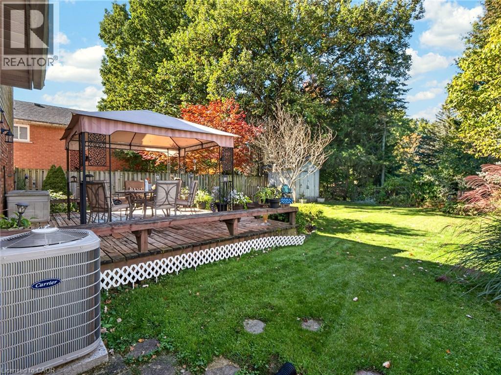 133 Leaside Drive — photo 30