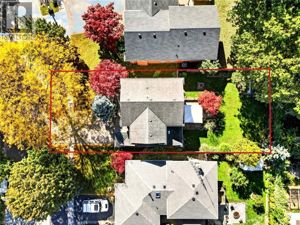 133 Leaside Drive — photo 37