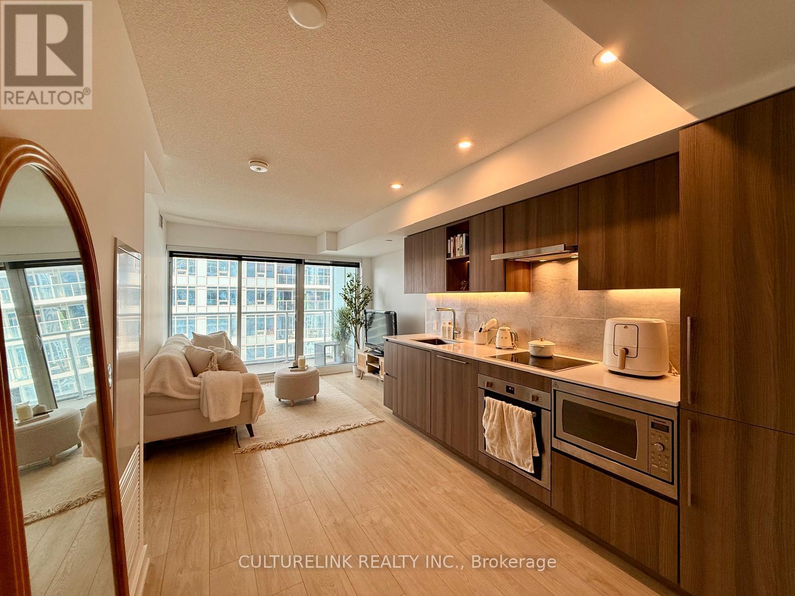 2205 - 17 BATHURST STREET, Toronto (Waterfront Communities) — photo 3