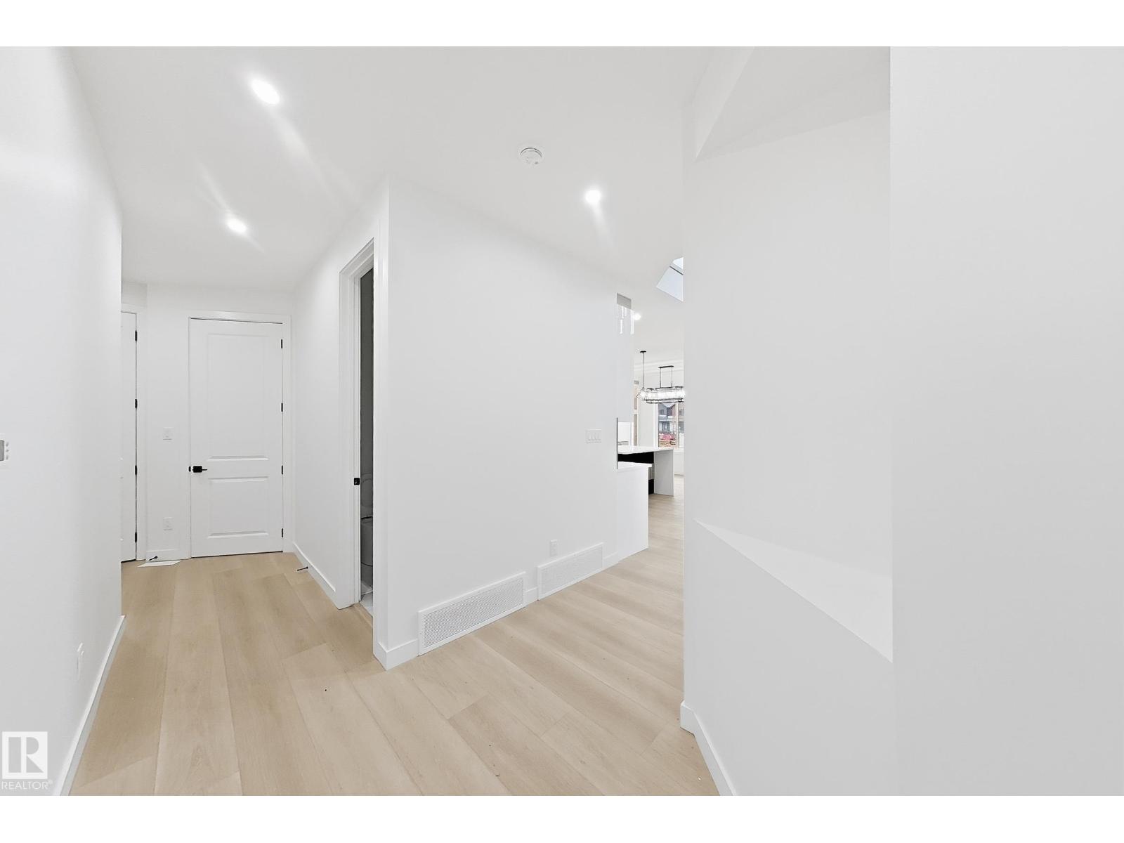 Photo 29 of 56