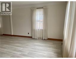 Primary Bedroom - 8 Sterling Street, Brantford, ON N3T4B1 Photo 6