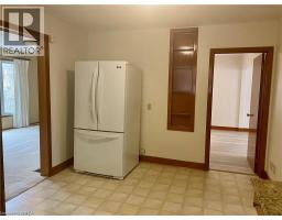 Kitchen - 8 Sterling Street, Brantford, ON N3T4B1 Photo 12