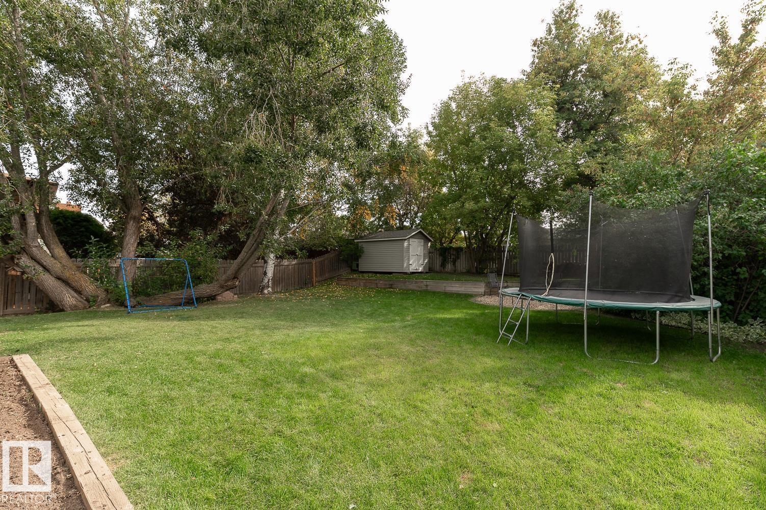 10 Marlboro Place, photo 39