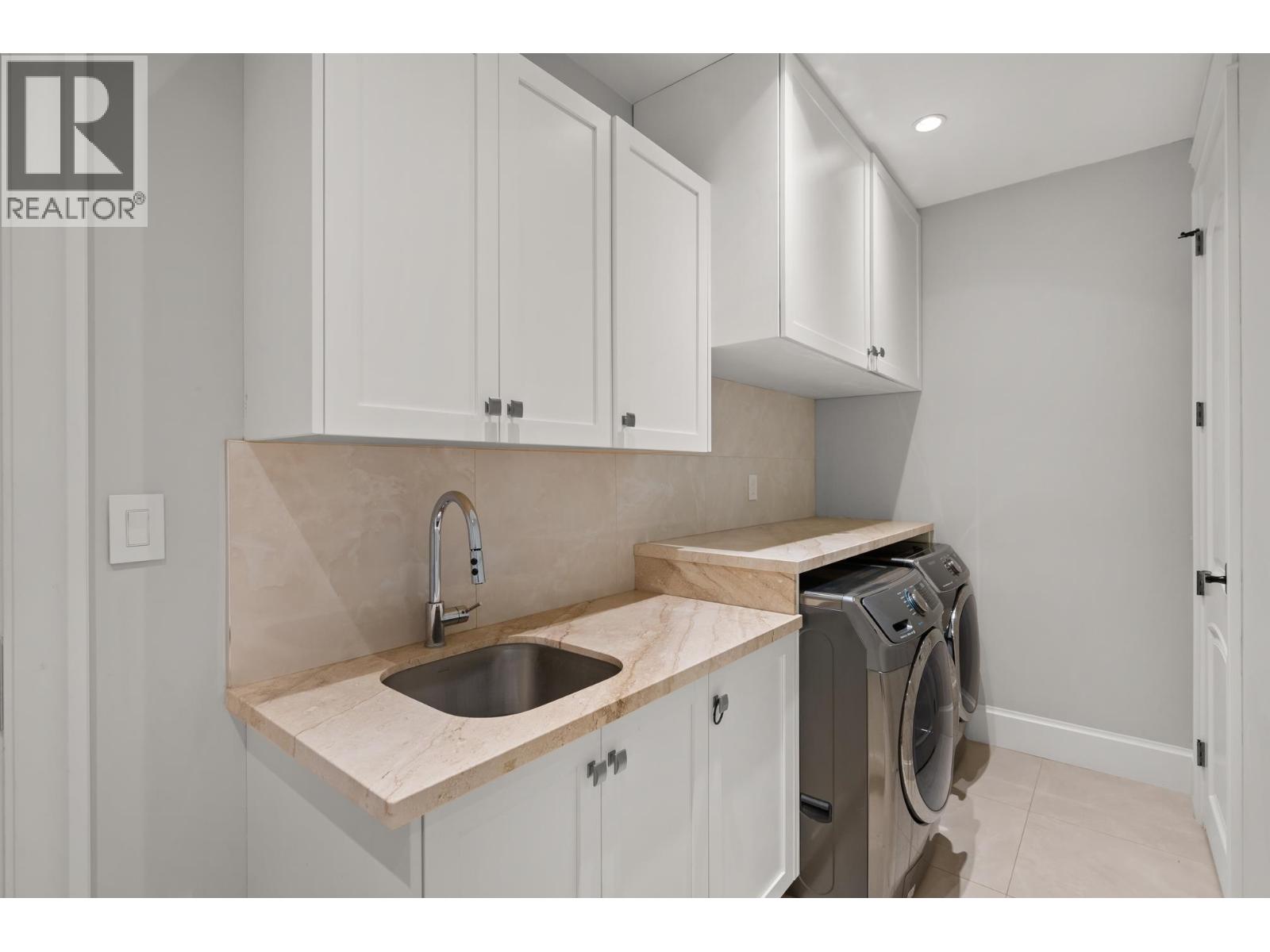 Photo of 7691 TWEEDSMUIR AVENUE 24