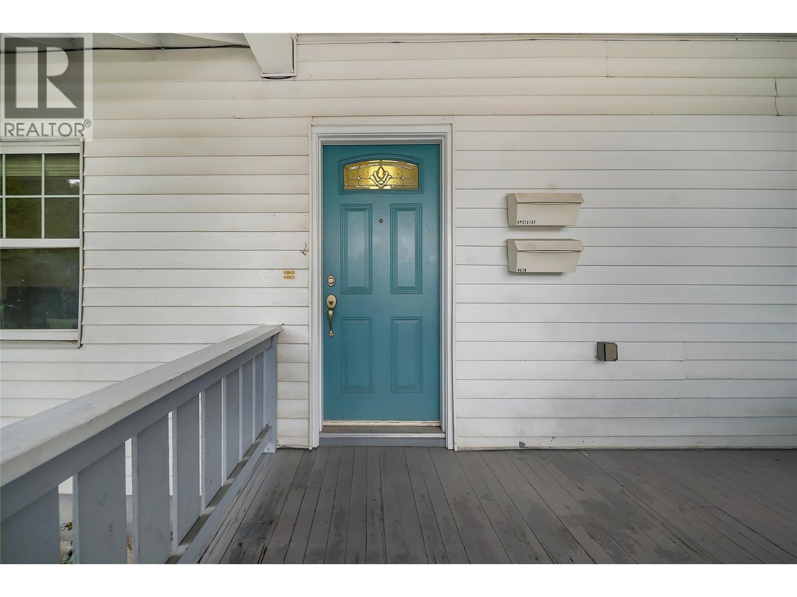597 Eckhardt Avenue E - 5