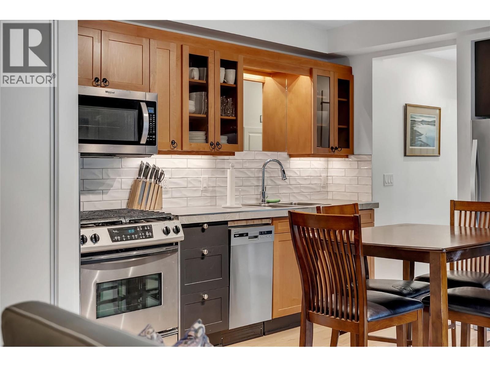 597 Eckhardt Avenue E, Penticton