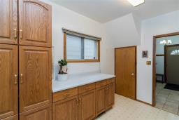 2272 Gallagher Avenue, Winnipeg, MB R3E1T8 Photo 9