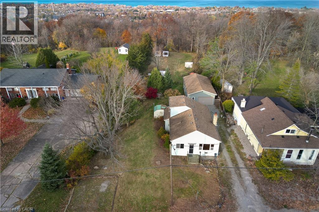 49 RIDGE Road E, Grimsby