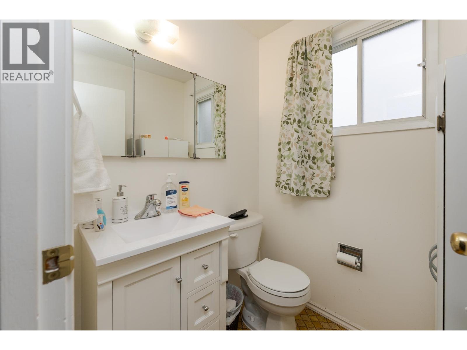 1164 STIRLING DRIVE - 27