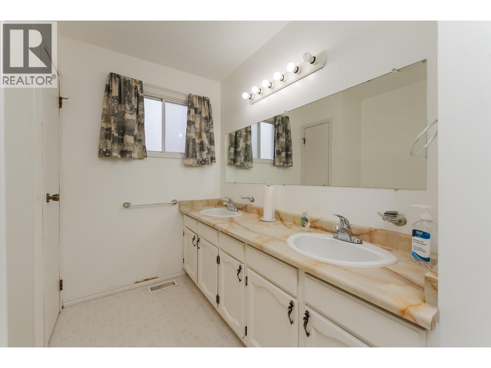 1164 STIRLING DRIVE - 7