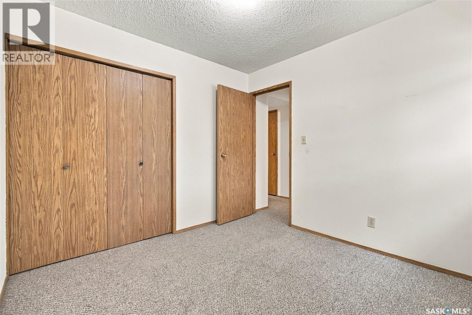 #400 Cedar Meadow DRIVE - 16