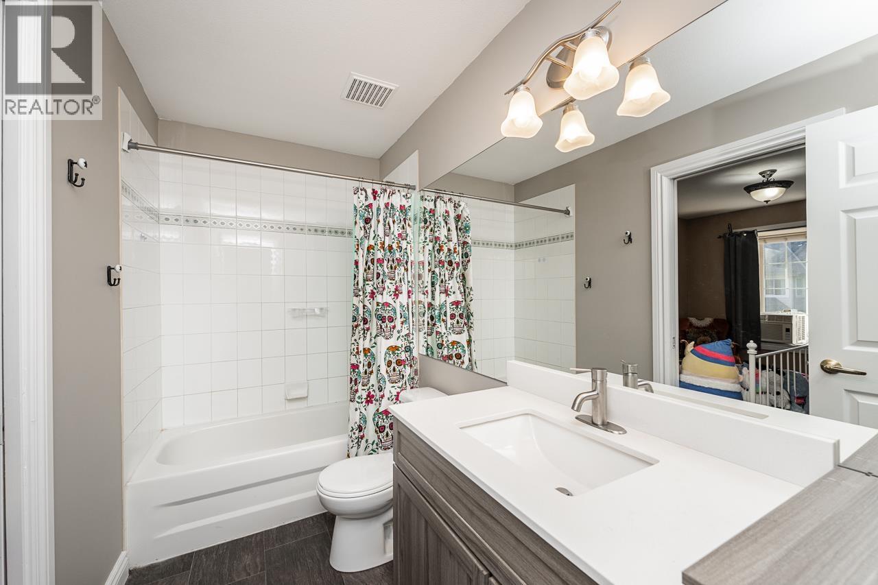 Photo of 43 23085 118 AVENUE 21