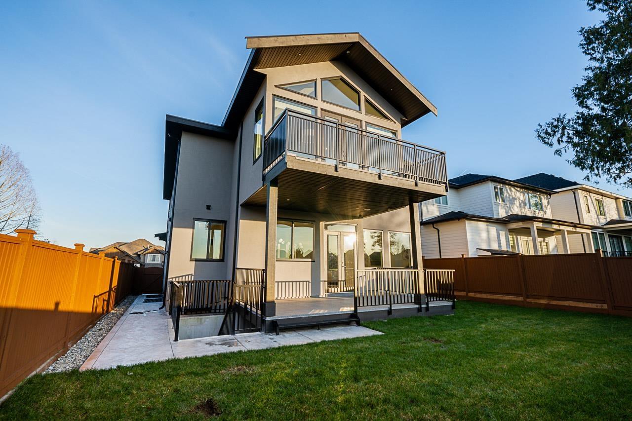 Photo of 6187 164A STREET 39