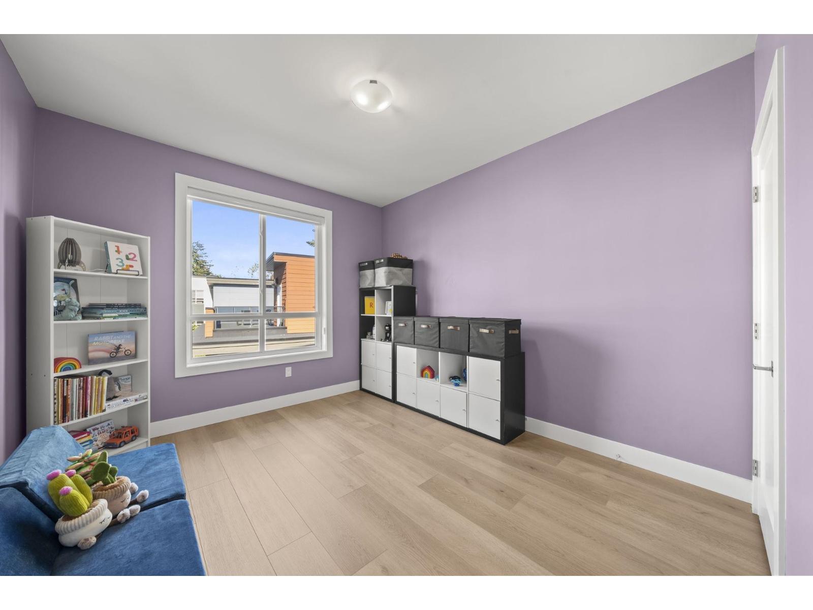 Photo of 11 1670 160 STREET 18