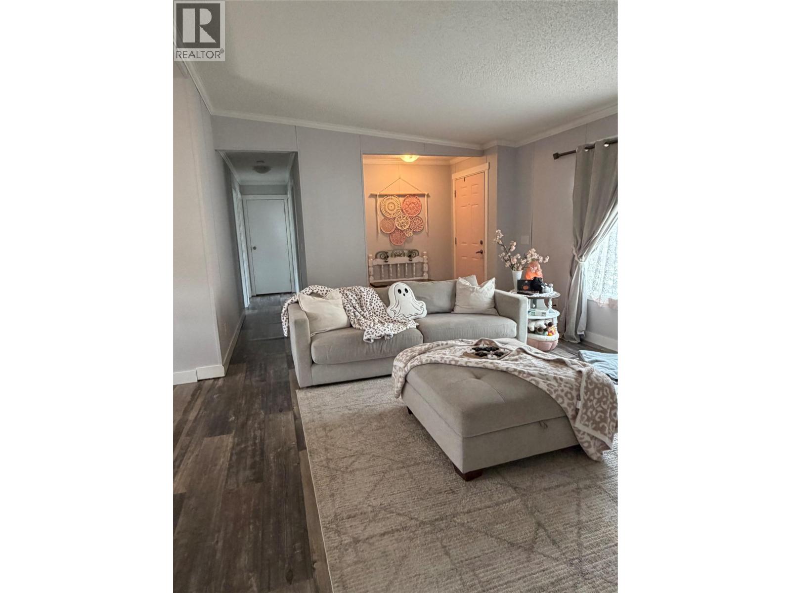 #15 1705 Hillier Road - 20