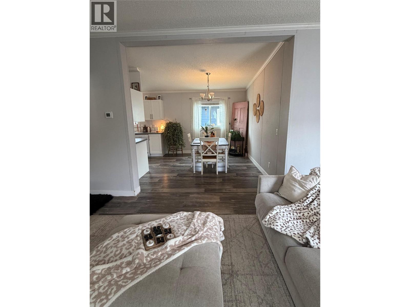 15 1705 Hillier Road, Sicamous