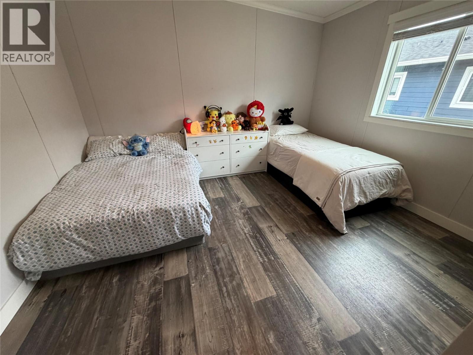 #15 1705 Hillier Road - 28