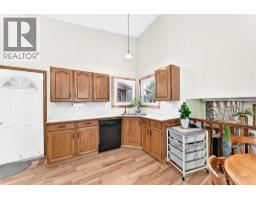 4pc Bathroom - 50 Hawkbury Close Nw, Calgary, AB T3G3N2 Photo 9