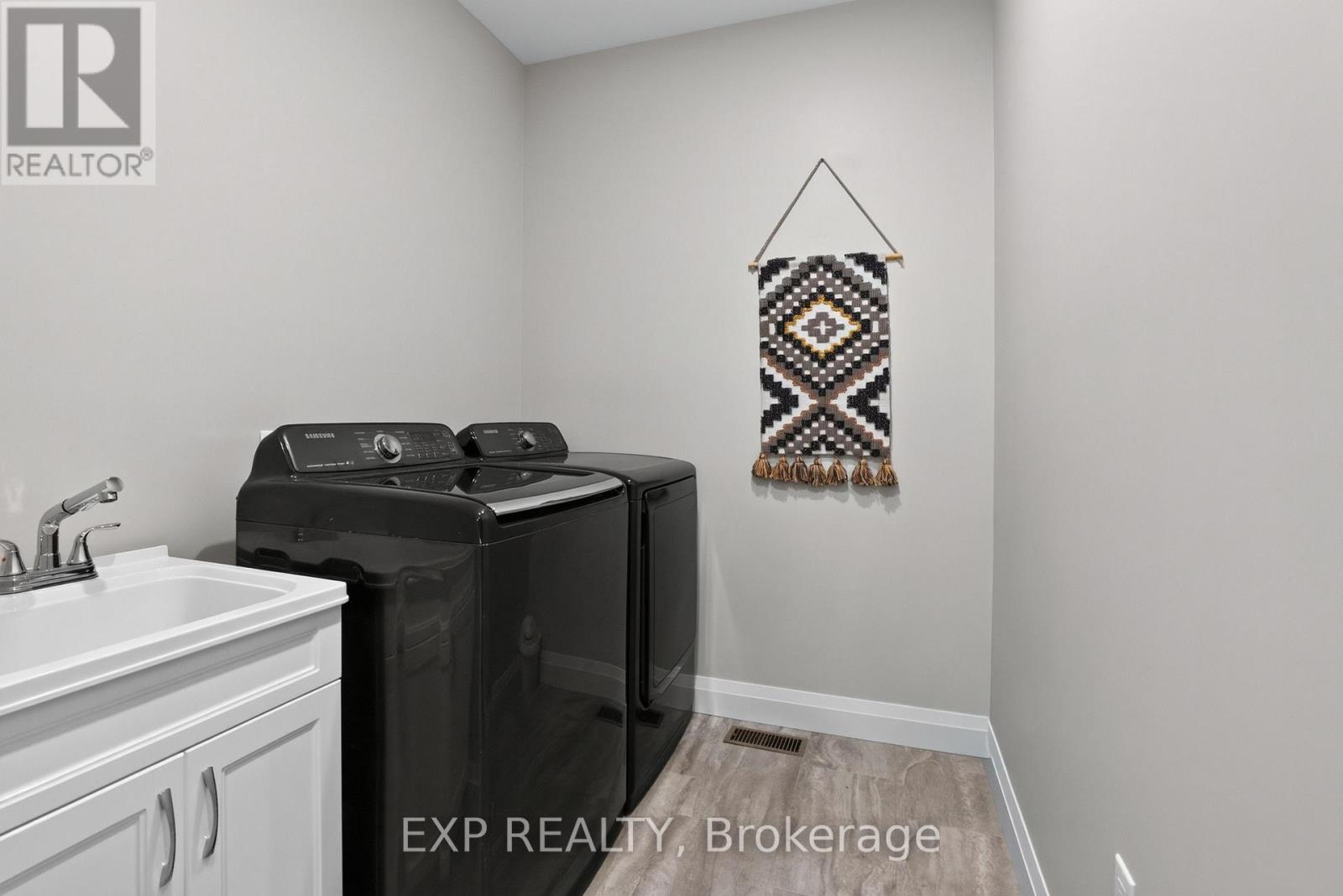 278 Mccourt Place, North Perth, ON photo 37