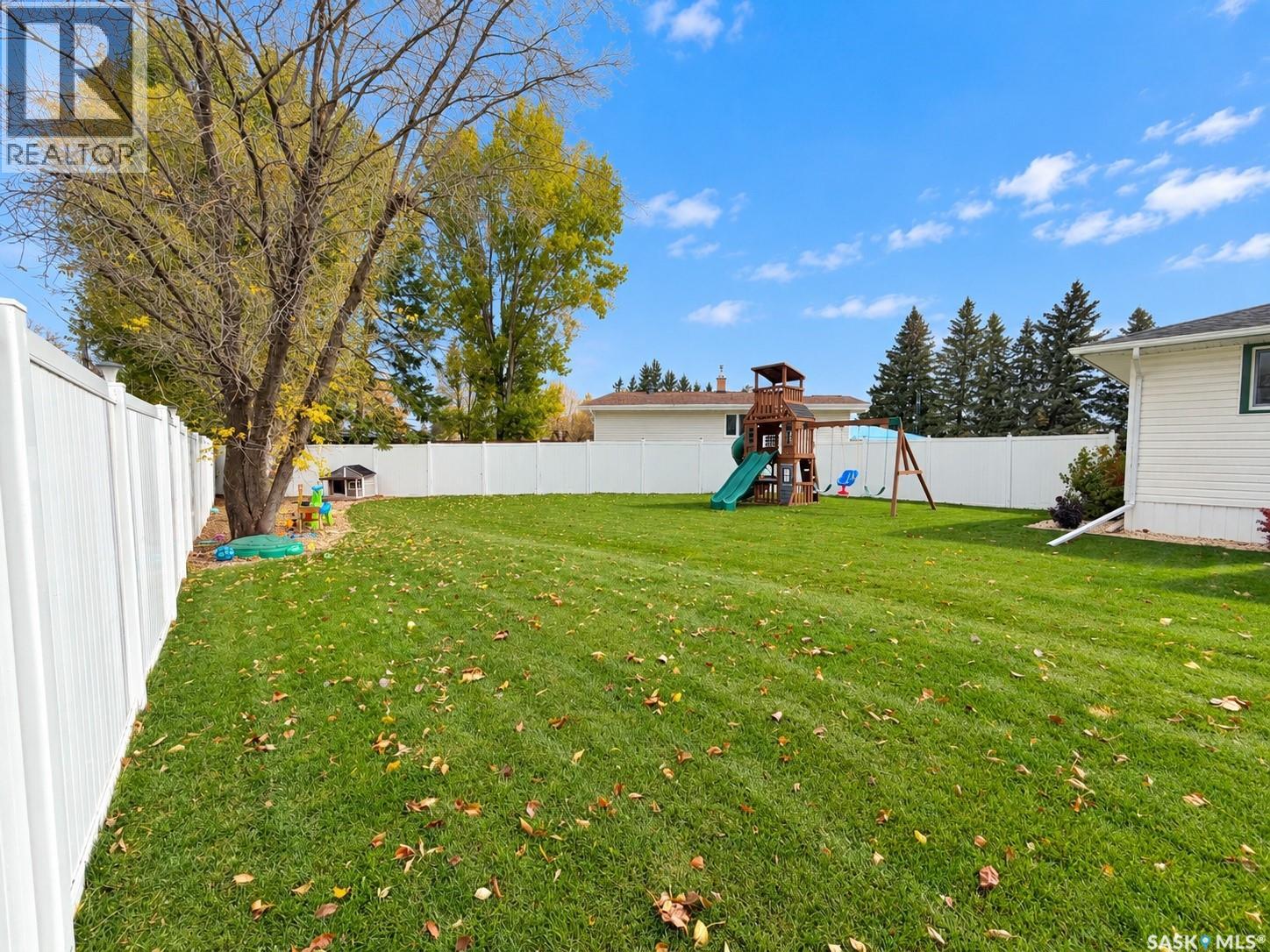 1107 Bobolink BAY, Rocanville — photo 2