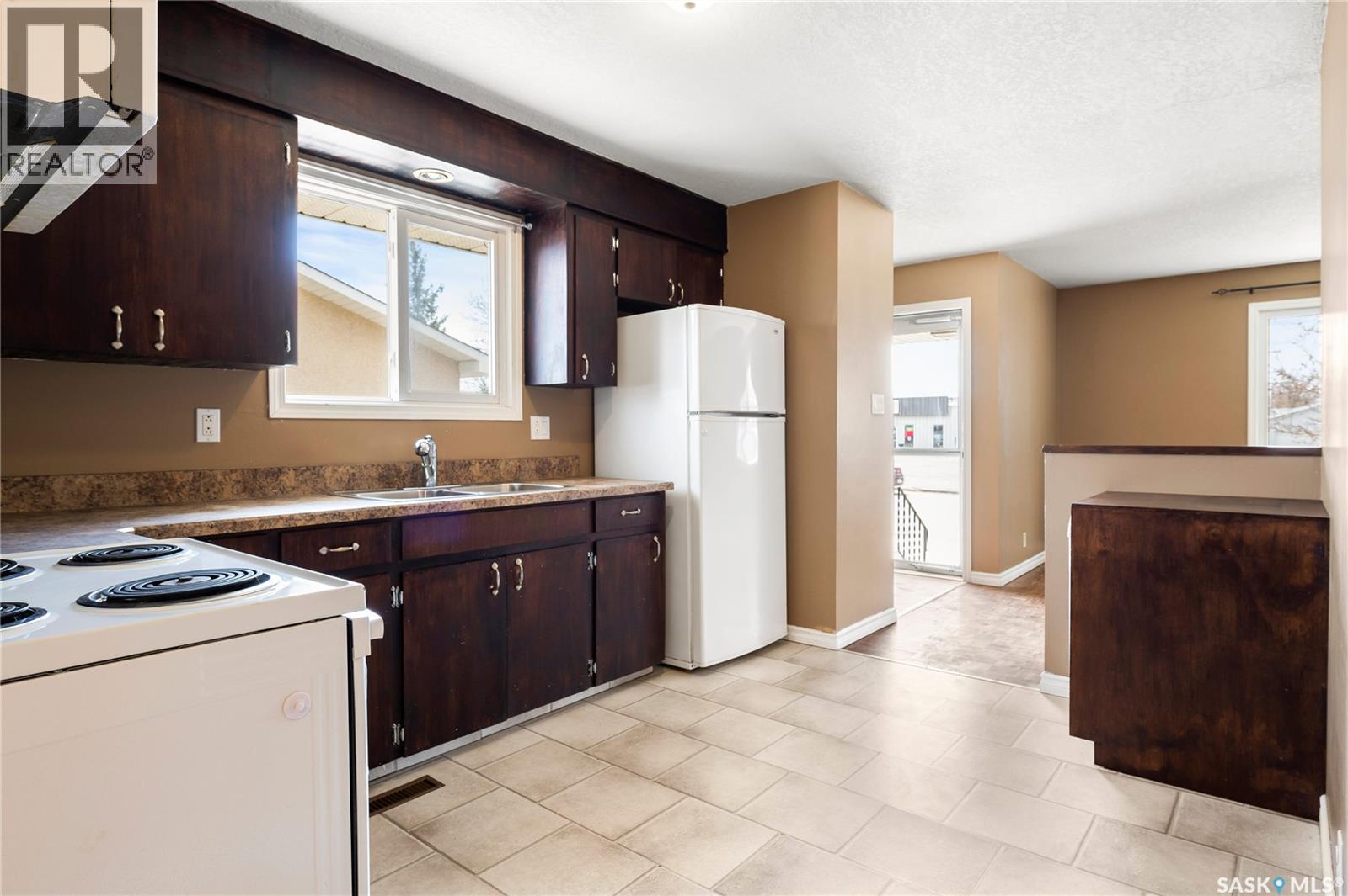 1008 7th AVENUE N, Regina — photo 6