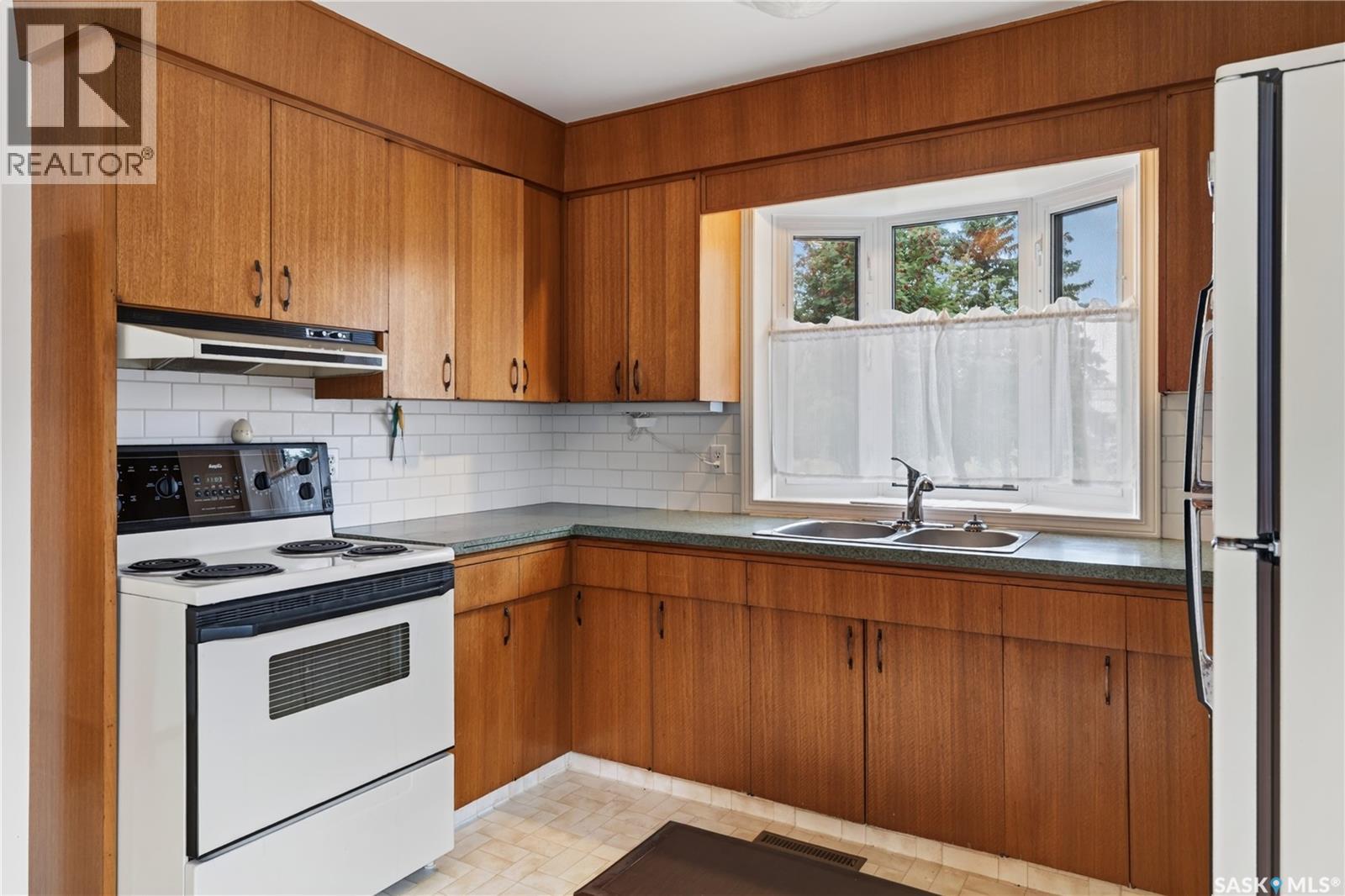 1987 Newmarket DRIVE - 21