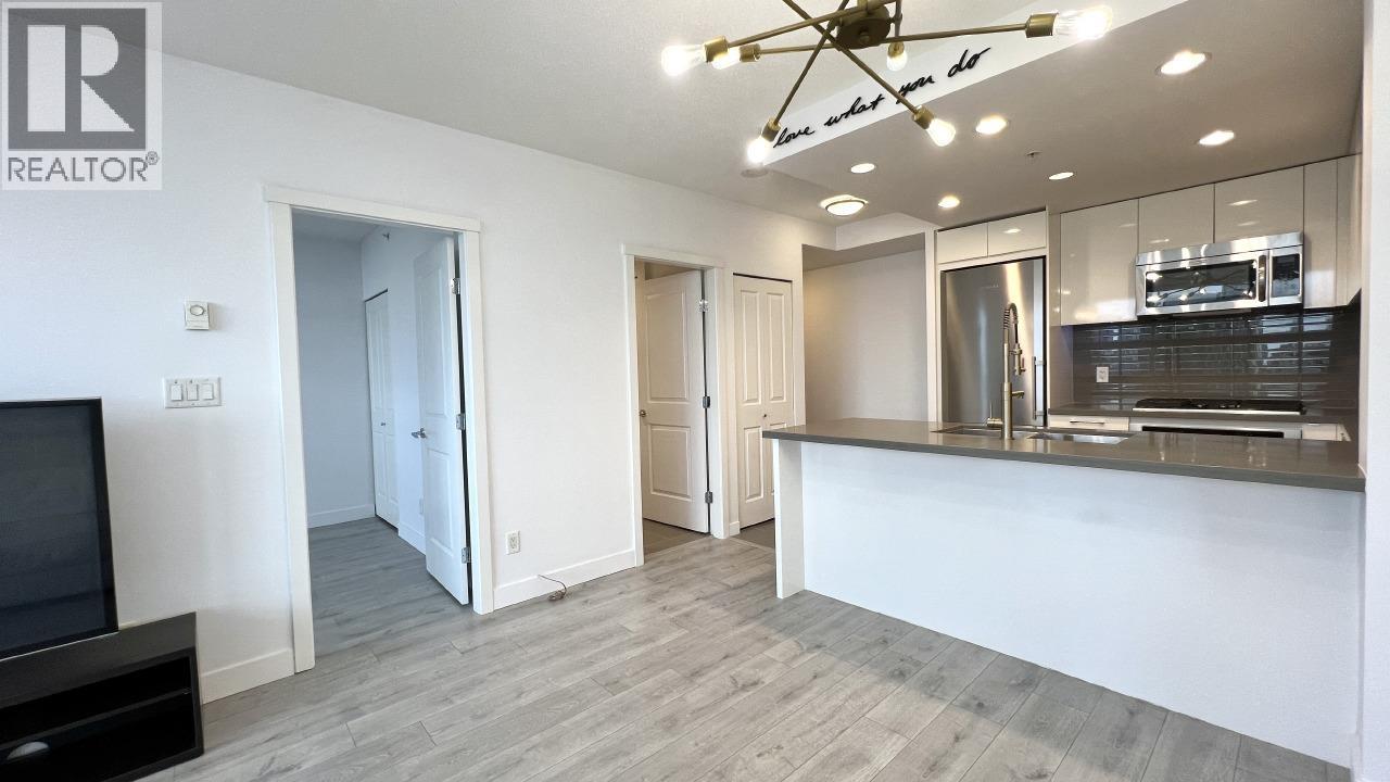 Photo of 3301 4880 BENNETT STREET 12