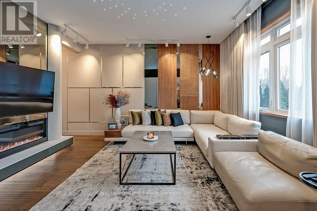 124 PALISER COURT - 21