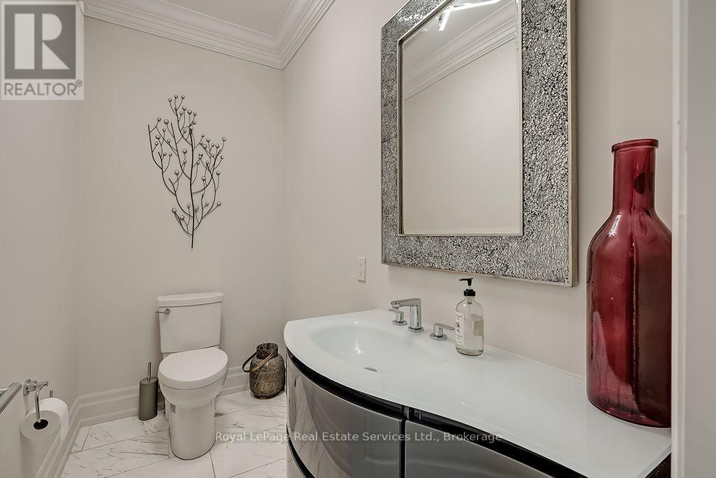 124 PALISER COURT - 26