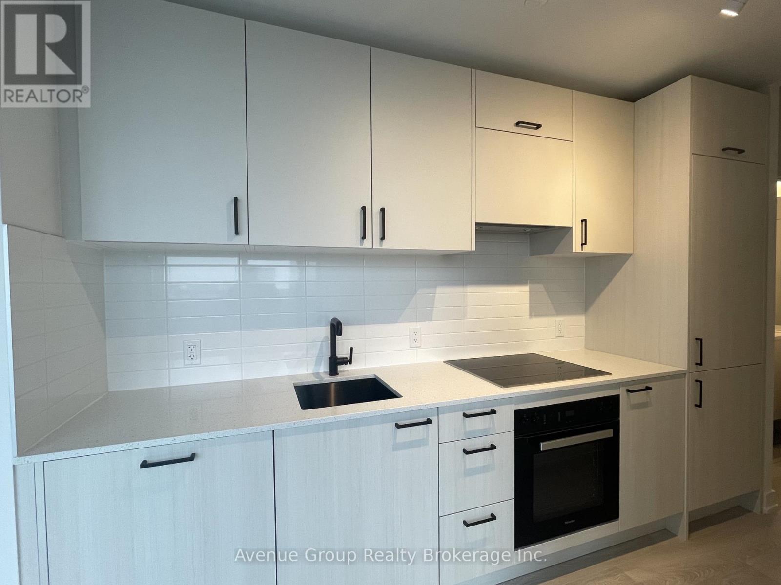 811 - 5 QUARRINGTON LANE, Toronto (Banbury-Don Mills)
