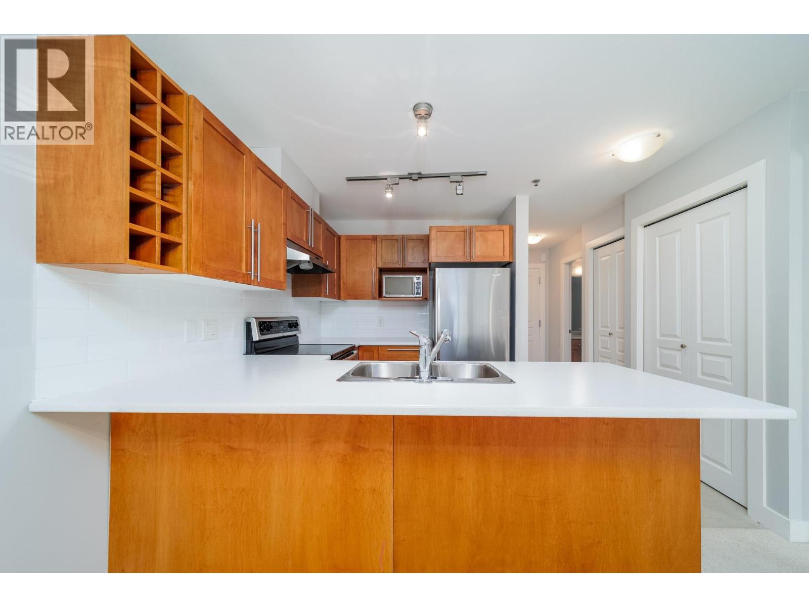 1099 Sunset Drive Unit# 224, Kelowna