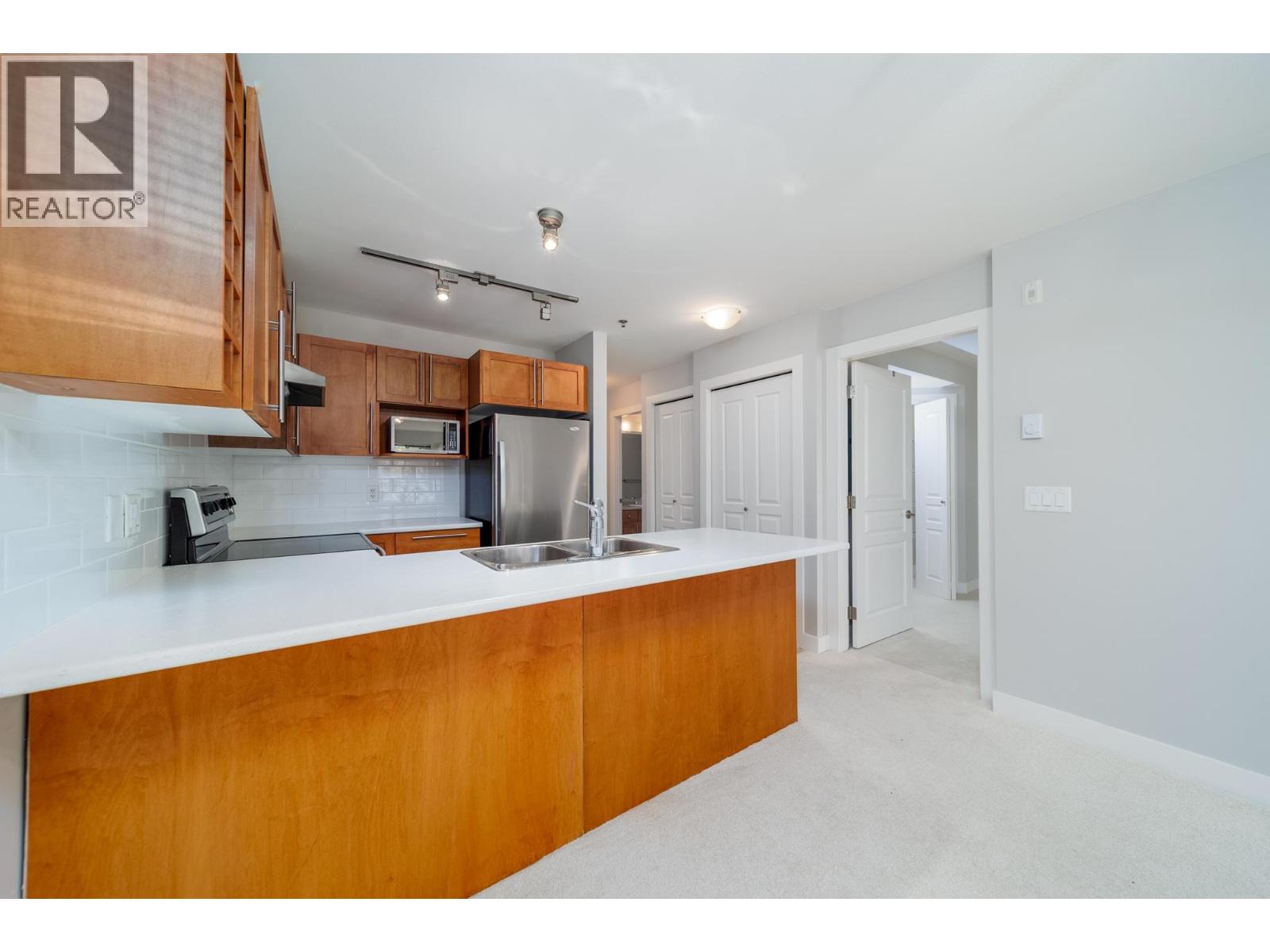 1099 Sunset Drive Unit# 224, Kelowna