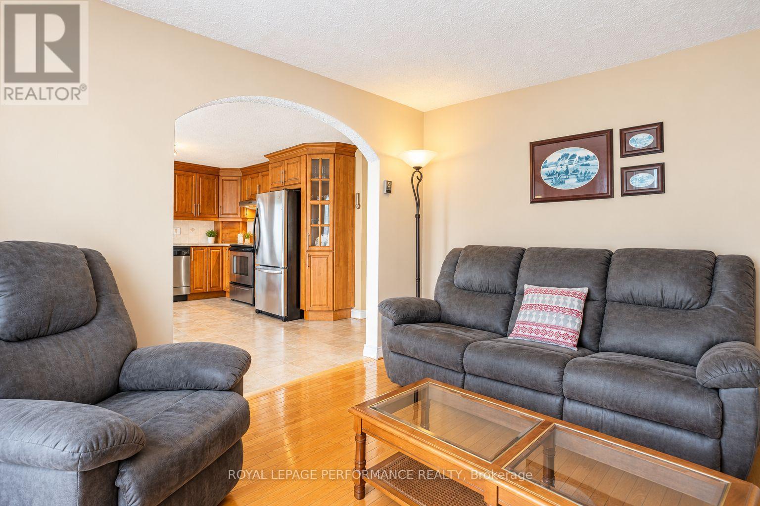 514 CATHERINE STREET, Hawkesbury — photo 11