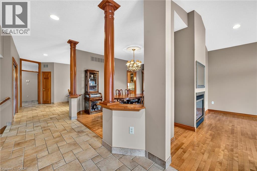 219 JACQUELINE Boulevard - 10