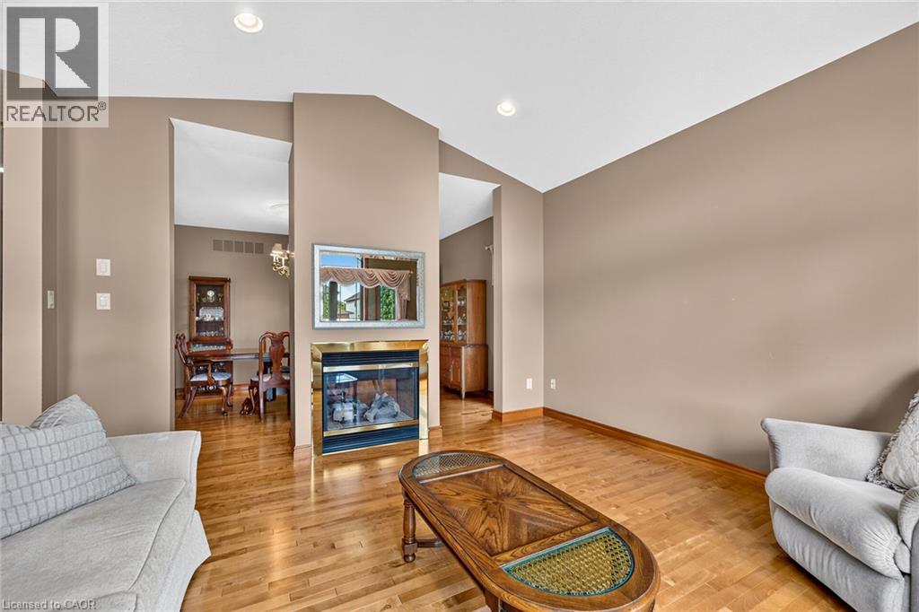 219 JACQUELINE Boulevard, Hamilton — photo 8