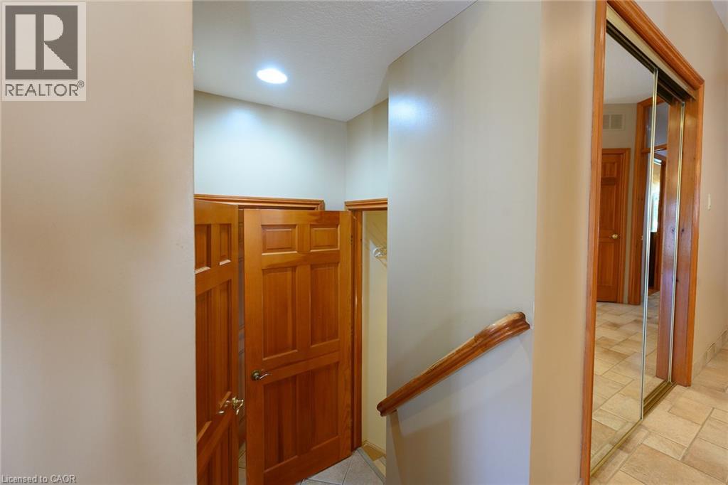 219 JACQUELINE Boulevard - 38